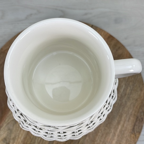 Pottery Barn mug designed by Denise Fielder - Picture 2 of 5